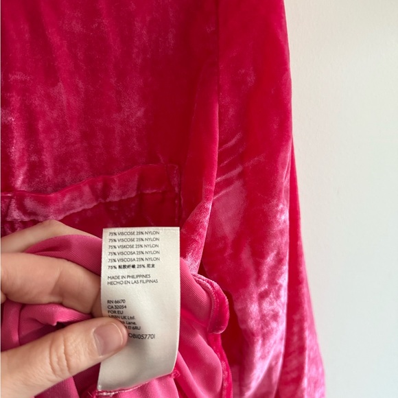 Pilcro by Anthropologie Mara Velvet Shirt – Hot Pink - Size 2 - Picture 7 of 7